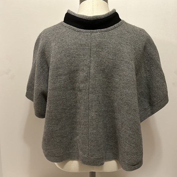 TARNISH Grey Wool Blend Cape-let Women’s One Sizee - Picture 5 of 8